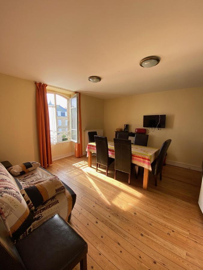 Manoir Le Castel & Beaumaris Apartment *