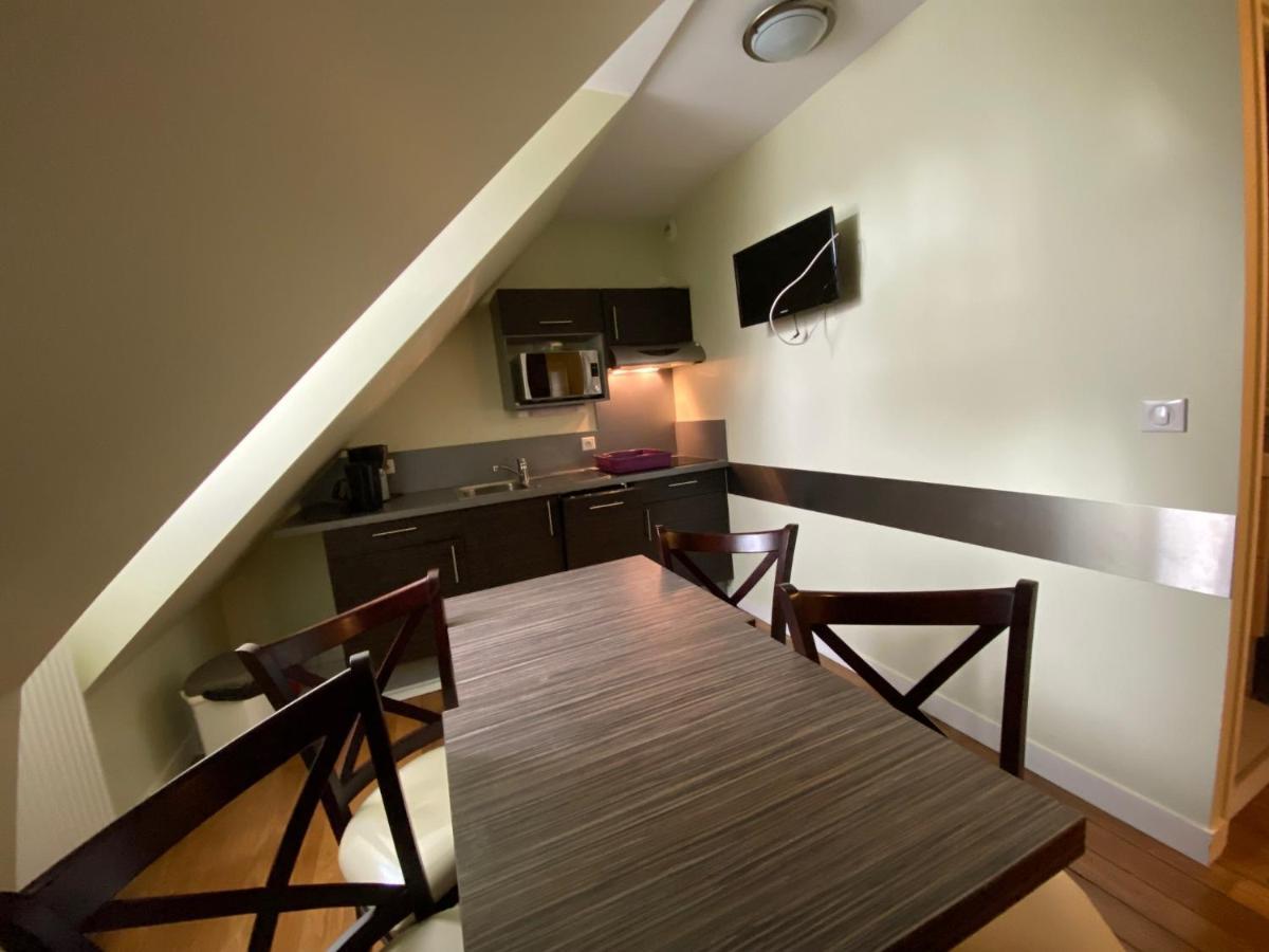 Manoir Le Castel & Beaumaris Apartment *